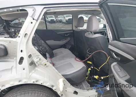 2025 Subaru Outback Premium z USA, uszkodzony, nr VIN 4S4BTAFC4S3140489